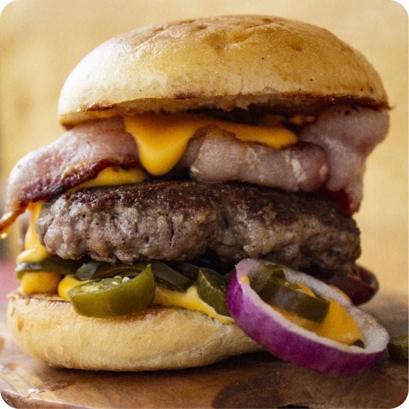 Saftiger FoodFighter Burger frisch aus dem Truck